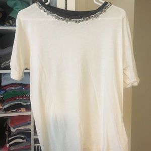 White tee shirt